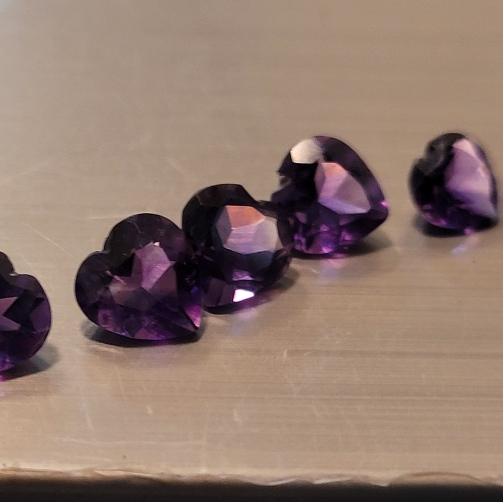 Chic Purple Heart Gemstone Ring - image 5